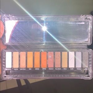 Eyeshadow pallets